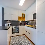 5 Alpe Maritima Seeblick-bergkulisse By Interhome דירה *