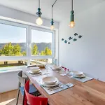 アパート 5 Alpe Maritima Seeblick-bergkulisse By Interhome