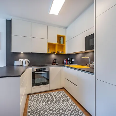 5 Alpe Maritima Seeblick-bergkulisse By Interhome Διαμέρισμα *