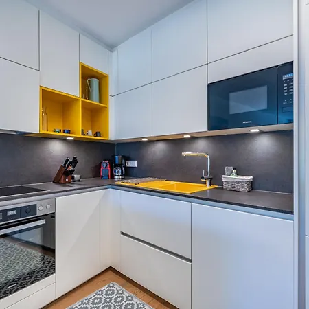 5 Alpe Maritima Seeblick-bergkulisse By Interhome * Annenheim