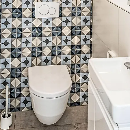 5 Alpe Maritima Seeblick-bergkulisse By Interhome Διαμέρισμα