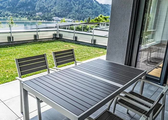 5 Alpe Maritima Seeblick-bergkulisse By Interhome Annenheim