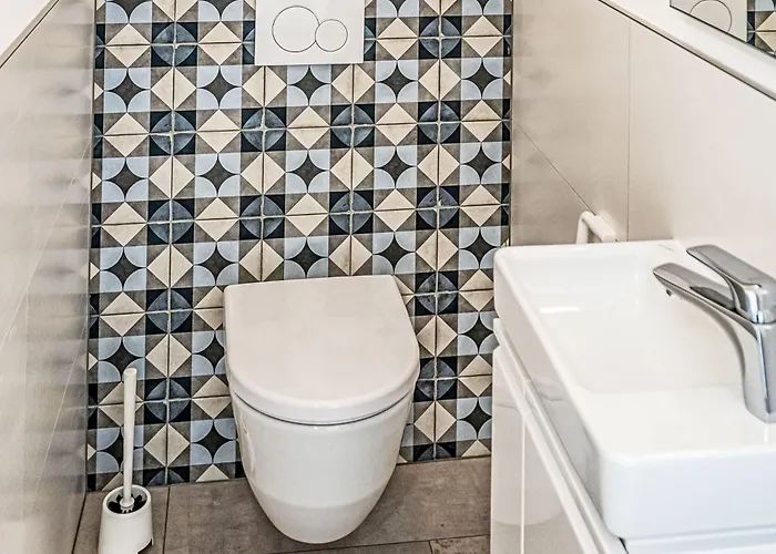 5 Alpe Maritima Seeblick-bergkulisse By Interhome דירה