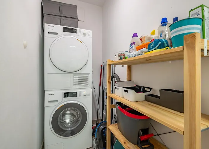 דירה 5 Alpe Maritima Seeblick-bergkulisse By Interhome